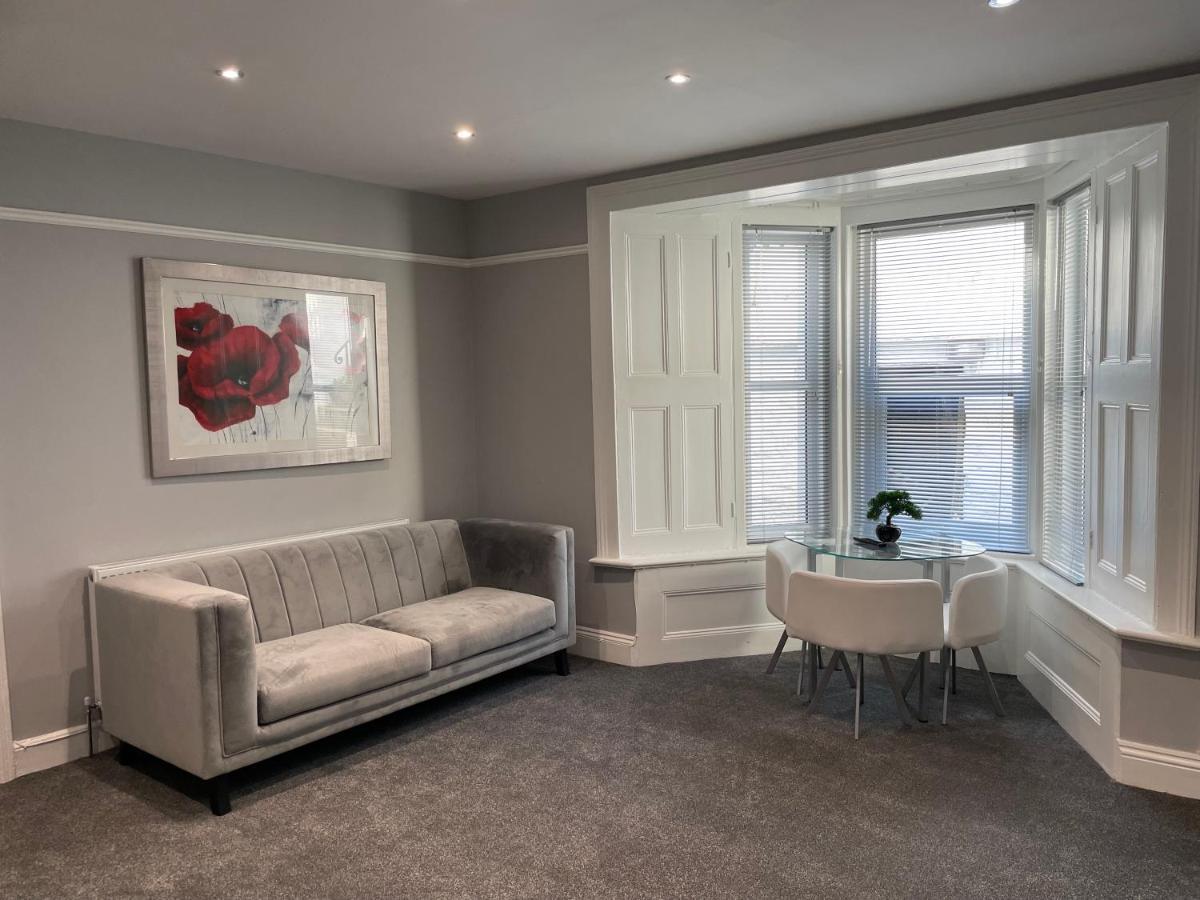 Large 1 Bedroom Flat With Private Parking Plymouth Zewnętrze zdjęcie
