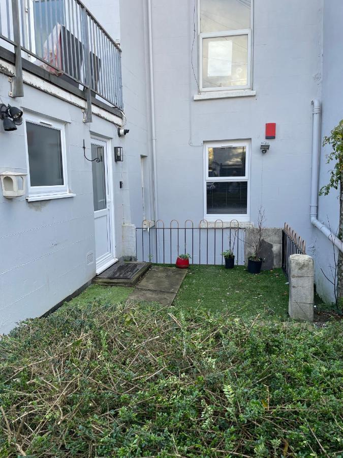 Large 1 Bedroom Flat With Private Parking Plymouth Zewnętrze zdjęcie